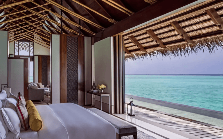 oorr-grandwatervilla-room-1